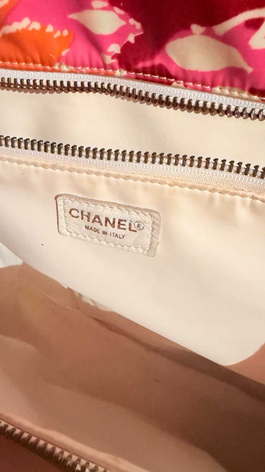 Chanel Vintage Floral Tote detail